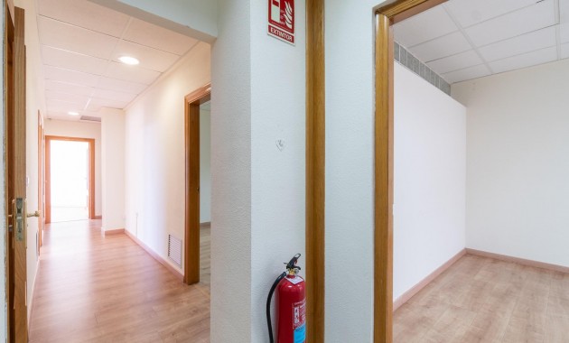 Long time Rental - Commercial Unit -
Orihuela Costa - Playa Flamenca