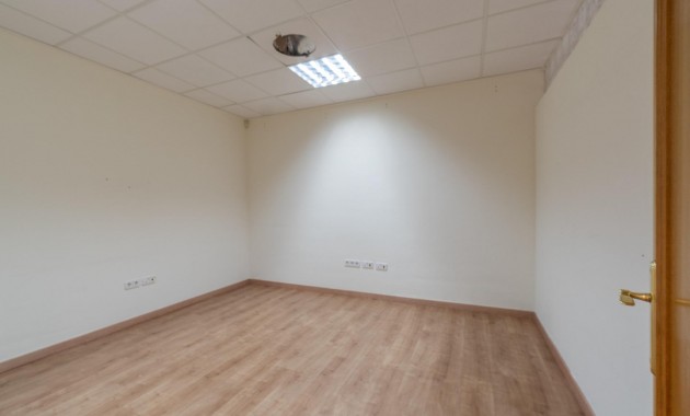 Long time Rental - Commercial Unit -
Orihuela Costa - Playa Flamenca