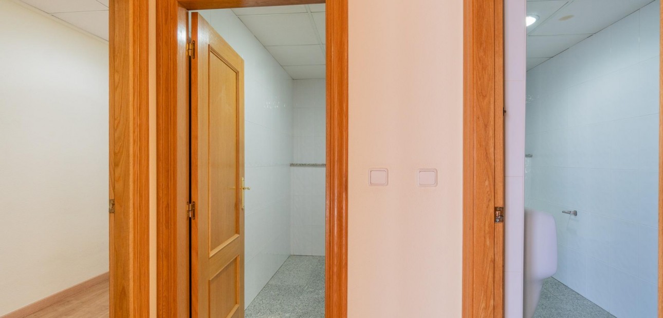 Long time Rental - Commercial Unit -
Orihuela Costa - Playa Flamenca