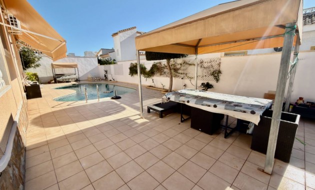 Venta - Villa -
Ciudad Quesada - Rojales