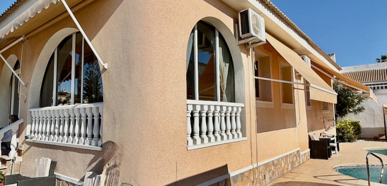 Venta - Villa -
Ciudad Quesada - Rojales