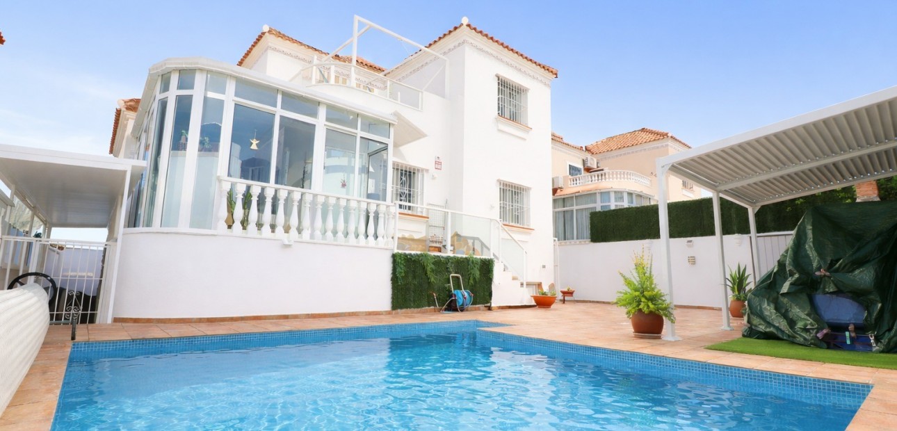 Venta - Detached Villa -
Orihuela Costa - Villamartin