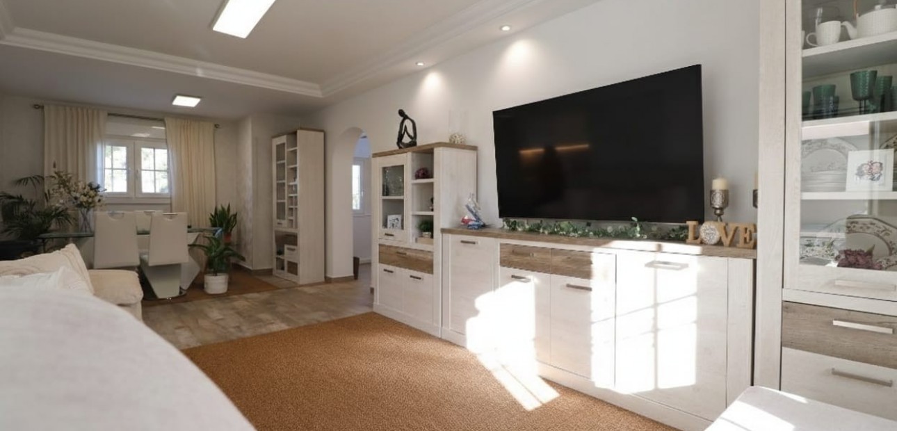 Venta - Detached Villa -
Orihuela Costa - Villamartin