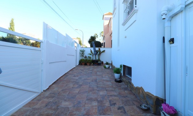 Venta - Detached Villa -
Orihuela Costa - Villamartin