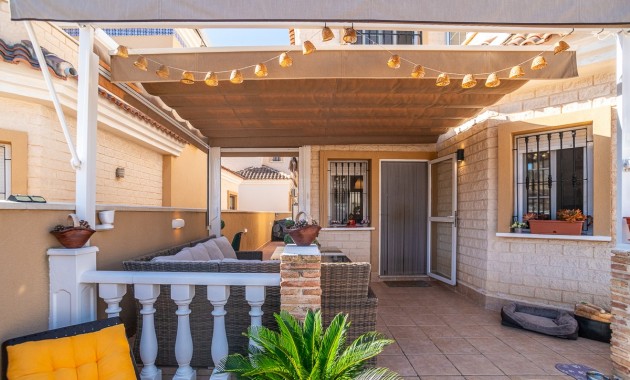 Venta - Villa -
Guardamar del Segura - EL RASO