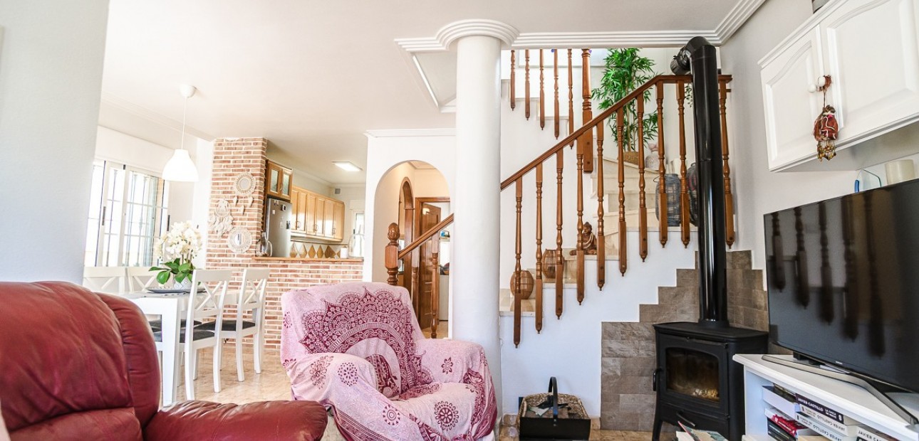 Venta - Villa -
Guardamar del Segura - EL RASO