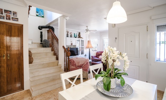 Venta - Villa -
Guardamar del Segura - EL RASO