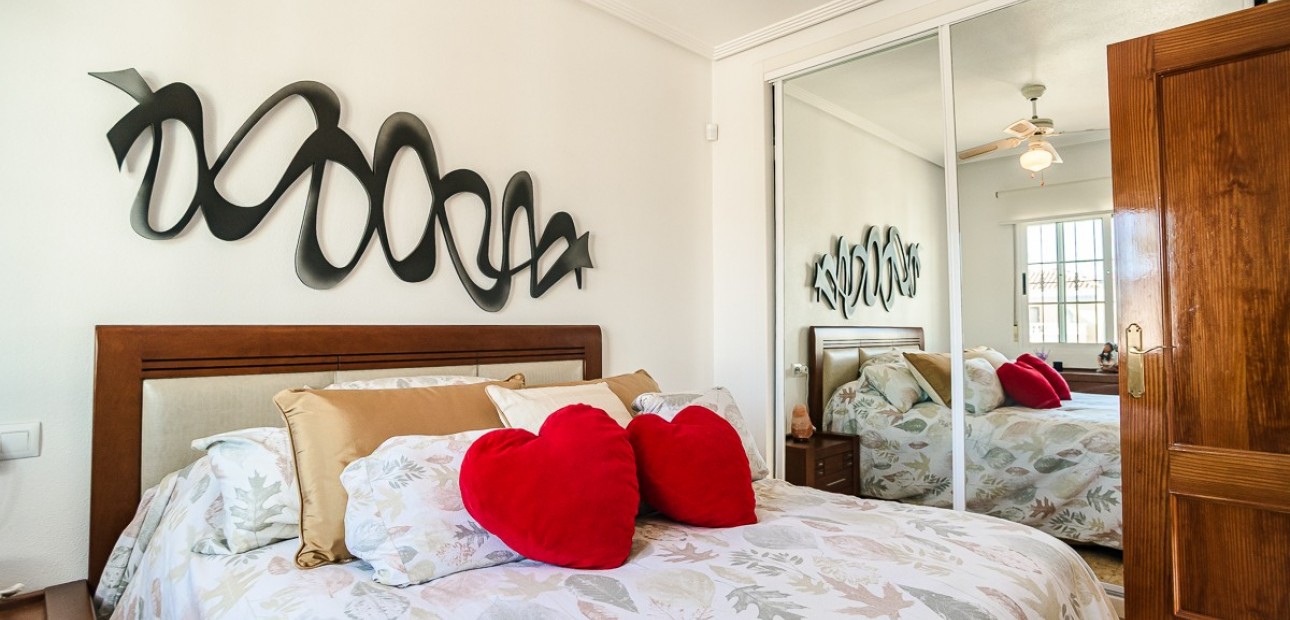 Venta - Villa -
Guardamar del Segura - EL RASO