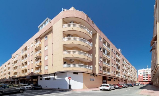 Venta - Apartamento / piso -
Torrevieja - Centro