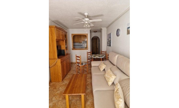 Venta - Apartamento / piso -
Torrevieja - Centro