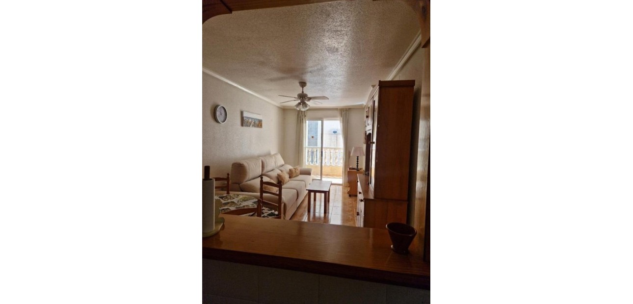 Venta - Apartamento / piso -
Torrevieja - Centro