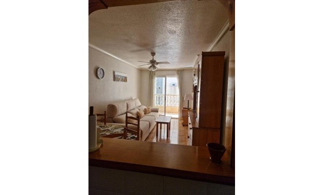 Venta - Apartamento / piso -
Torrevieja - Centro