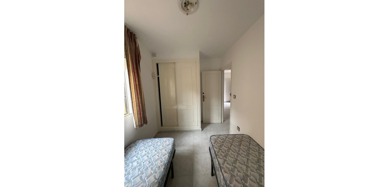 Venta - Bungalow -
Torrevieja - torrevieja