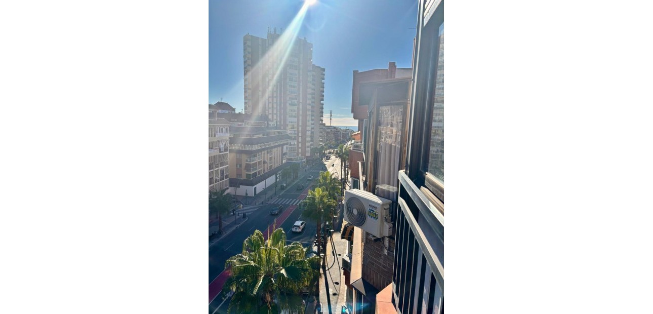 Venta - Apartamento / piso -
Benidorm - Colonia Madrid