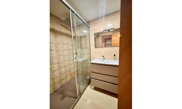 Venta - Apartamento / piso -
Benidorm - Colonia Madrid