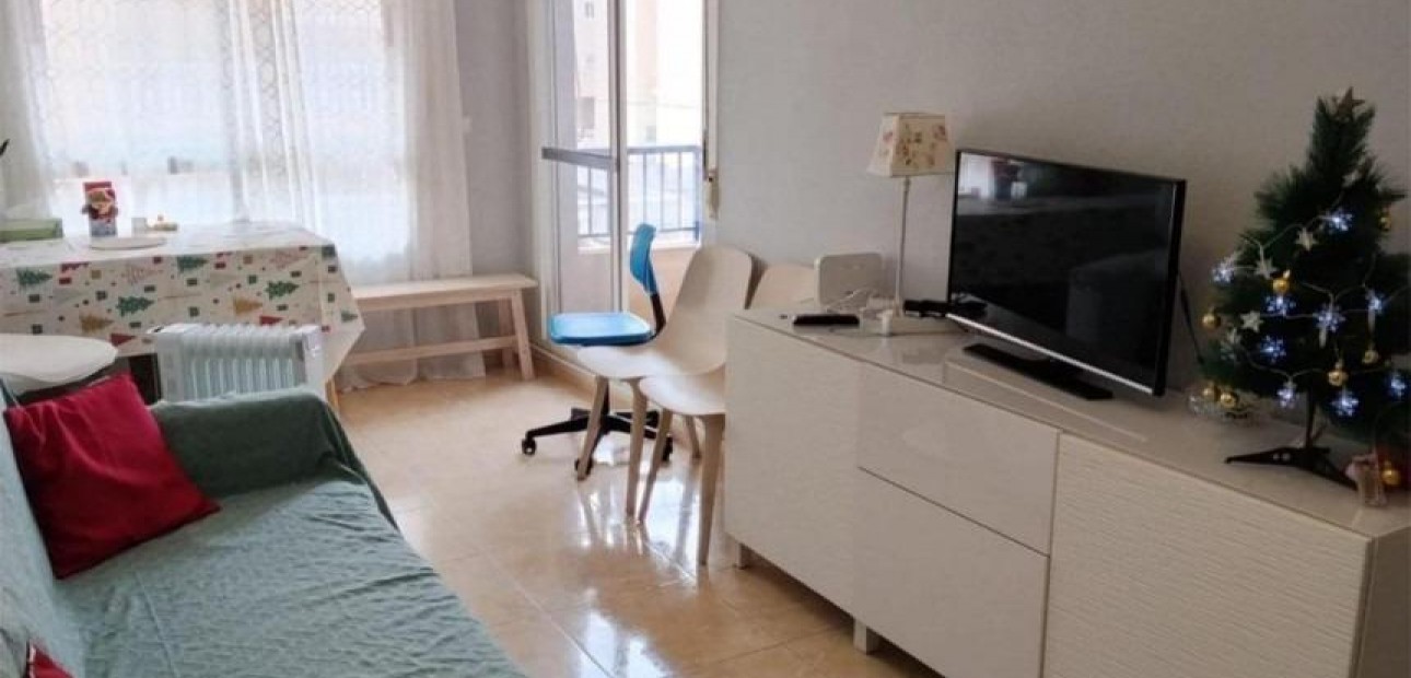 Venta - Apartamento / piso -
Guardamar del Segura - CENTRO