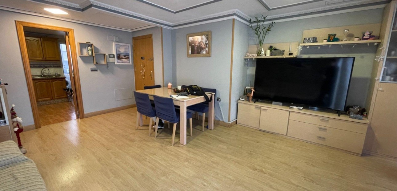 Herverkoop - Appartement / flat -
Torrevieja - torrevieja