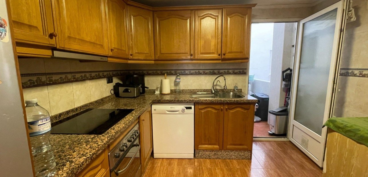 Herverkoop - Appartement / flat -
Torrevieja - torrevieja