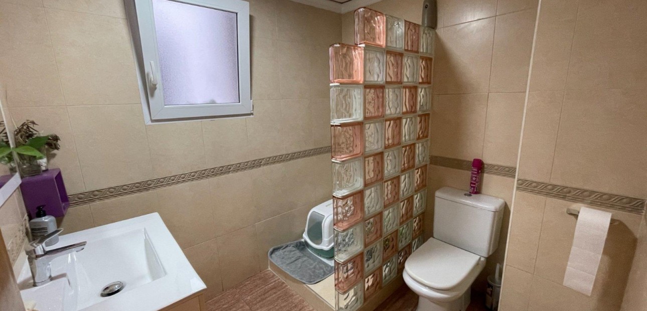 Herverkoop - Appartement / flat -
Torrevieja - torrevieja