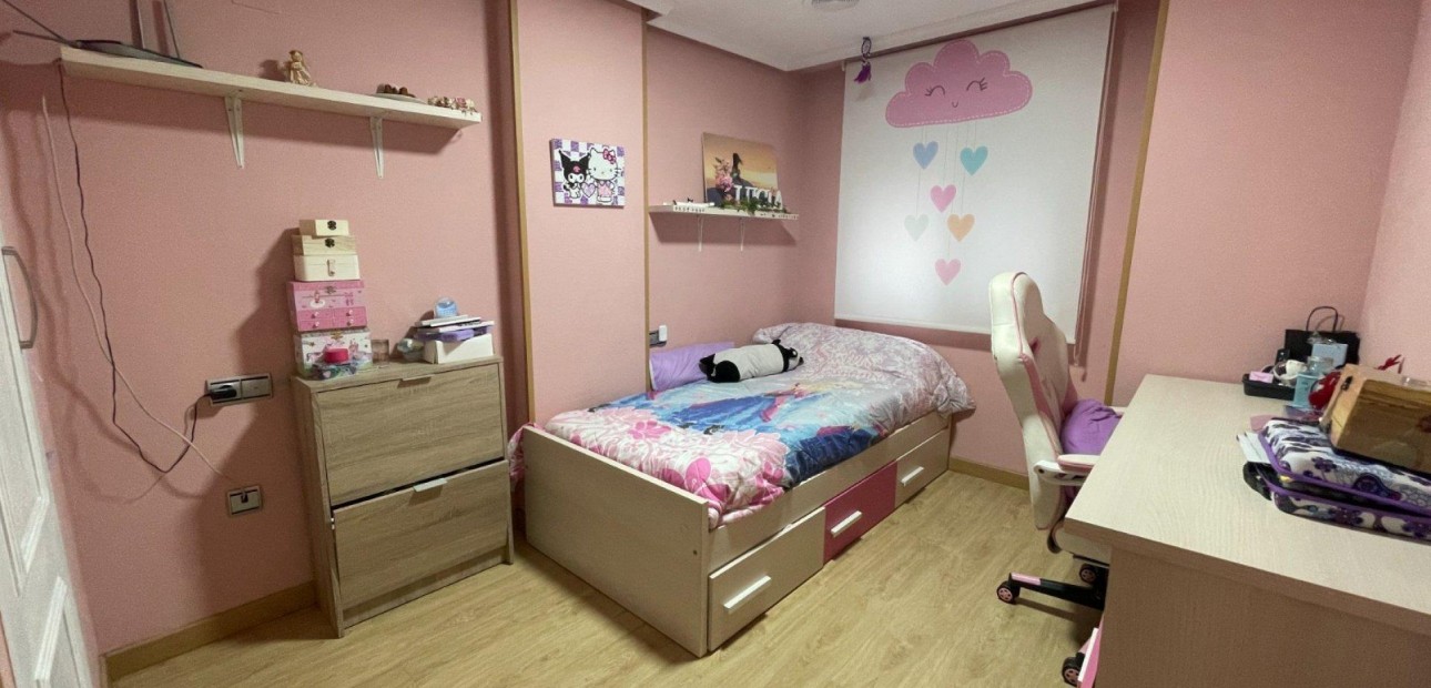 Herverkoop - Appartement / flat -
Torrevieja - torrevieja