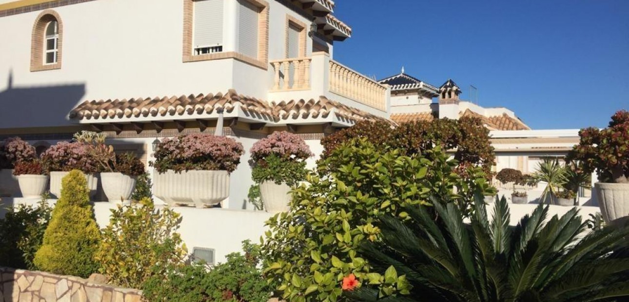 Venta - Villa -
Torrevieja - La Mata