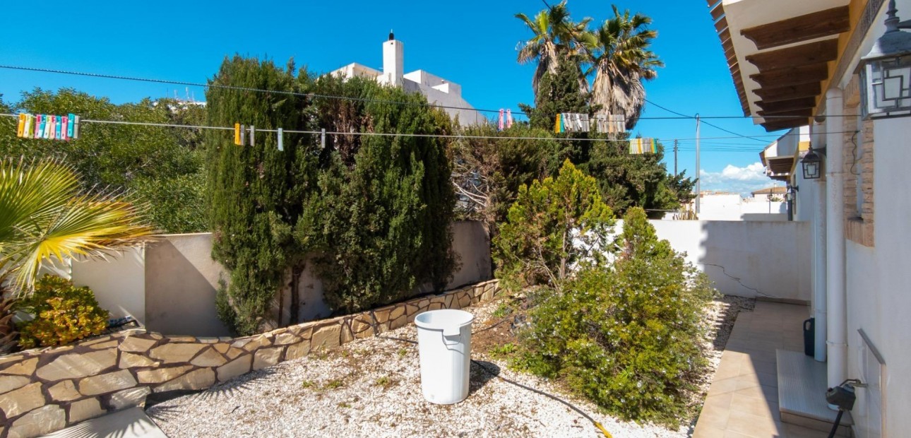 Venta - Villa -
Torrevieja - La Mata