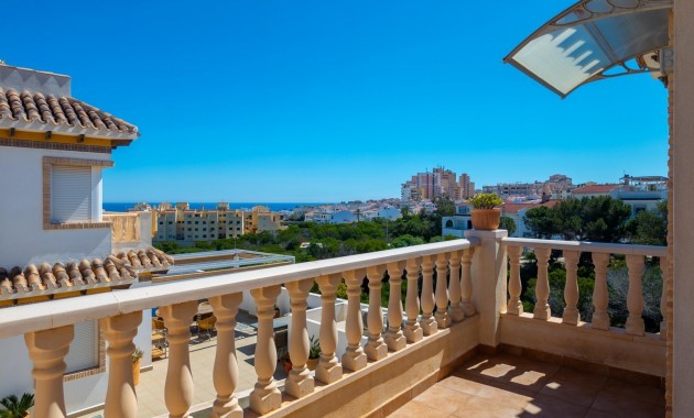 Venta - Villa -
Torrevieja - La Mata