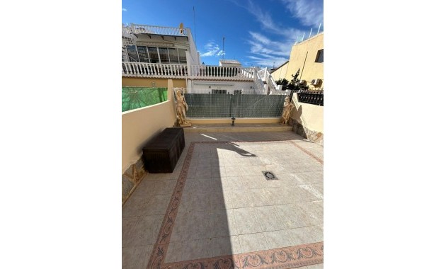 Venta - Terraced house -
Orihuela Costa - Los Almendros-La Florida
