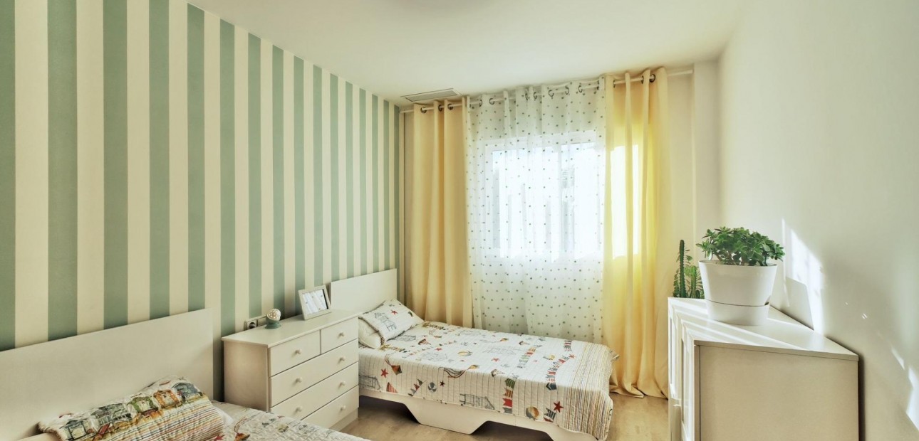 Venta - Villa -
Orihuela Costa - Los Dolses