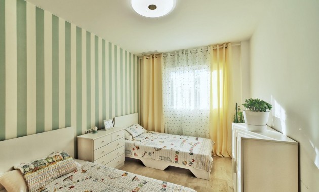 Venta - Villa -
Orihuela Costa - Los Dolses