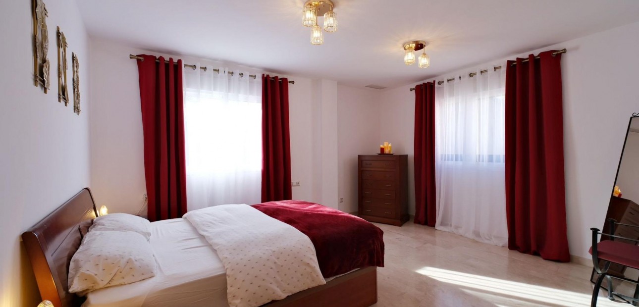 Venta - Villa -
Orihuela Costa - Los Dolses