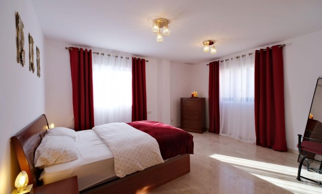 Venta - Villa -
Orihuela Costa - Los Dolses