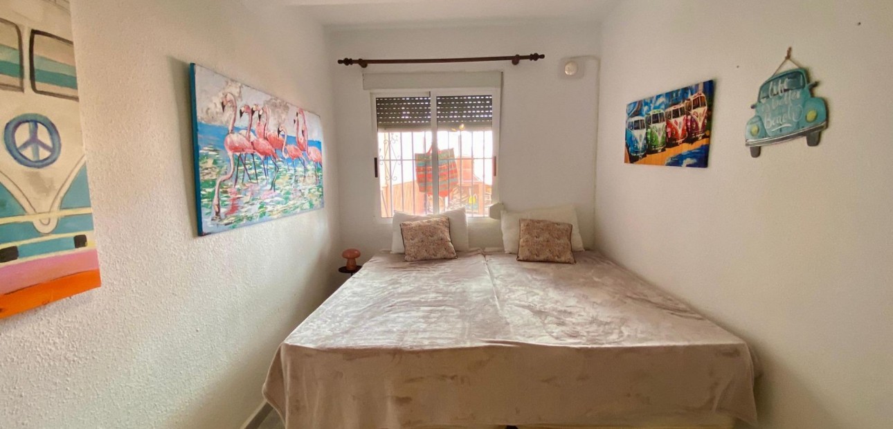 Venta - Apartamento / piso -
Torrevieja - Torrejón