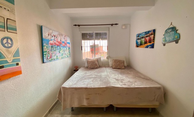 Venta - Apartamento / piso -
Torrevieja - Torrejón