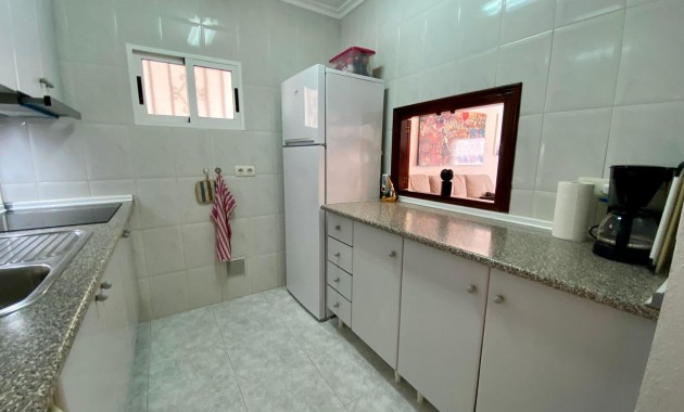 Venta - Apartamento / piso -
Torrevieja - Torrejón