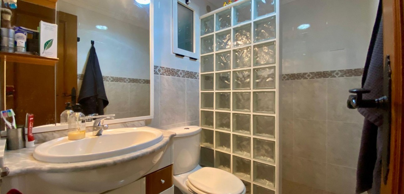 Venta - Apartamento / piso -
Torrevieja - Torrejón