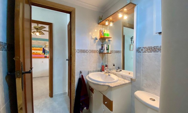 Venta - Apartamento / piso -
Torrevieja - Torrejón