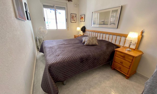 Venta - Apartamento / piso -
Torrevieja - Torrejón