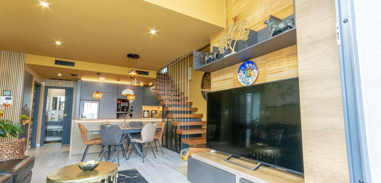 Venta - Villa -
Orihuela Costa - Lomas de Cabo Roig