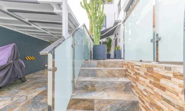 Venta - Villa -
Orihuela Costa - Lomas de Cabo Roig