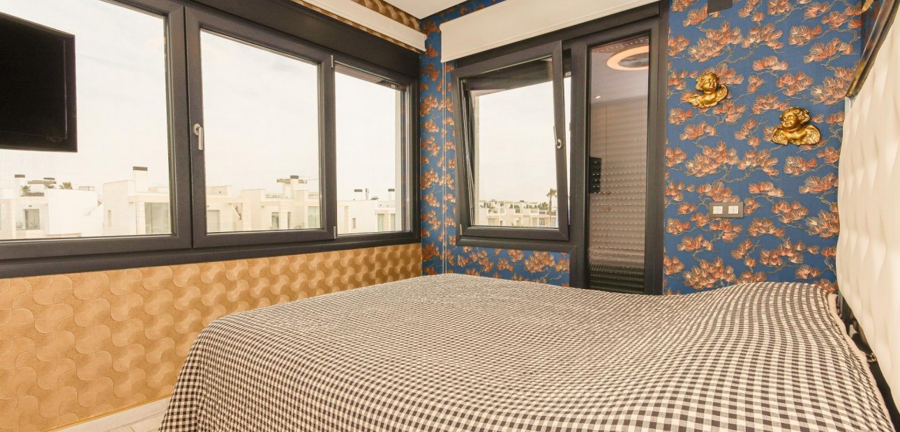 Venta - Villa -
Orihuela Costa - Lomas de Cabo Roig