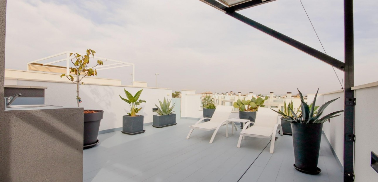 Venta - Villa -
Orihuela Costa - Lomas de Cabo Roig