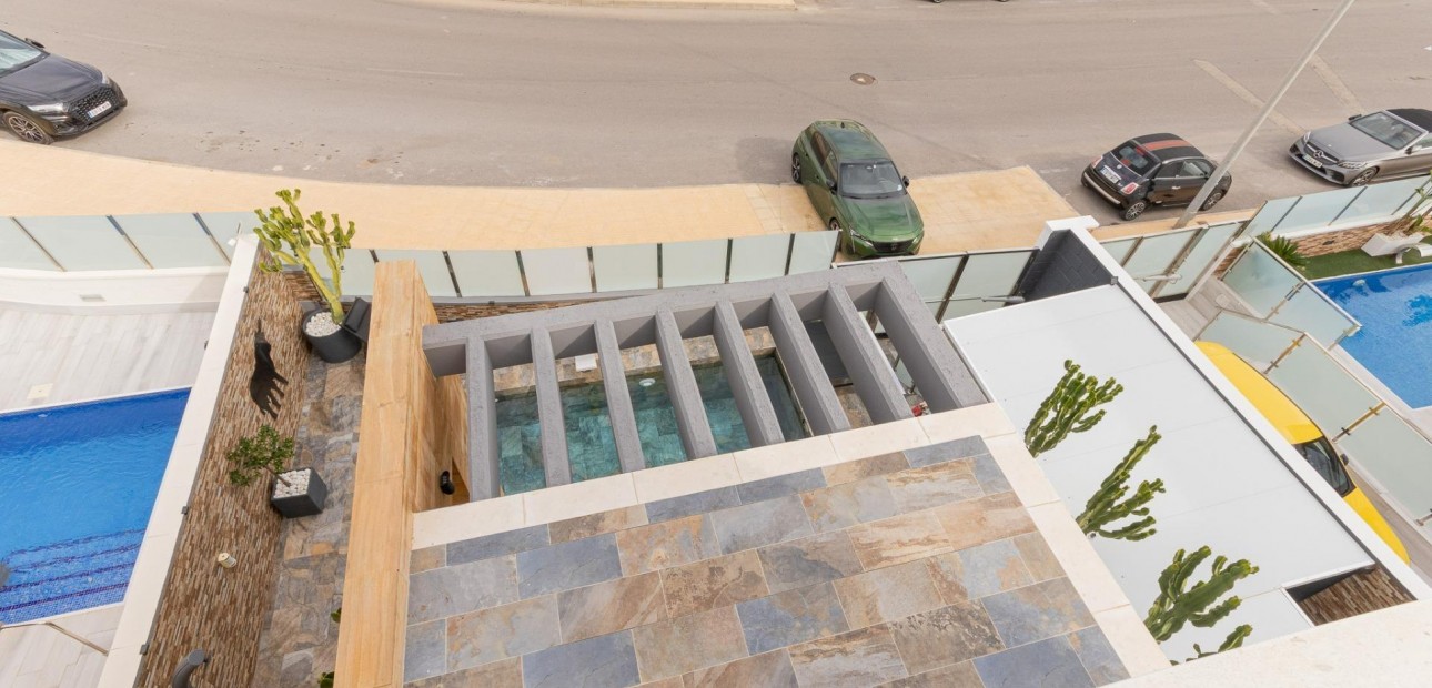 Venta - Villa -
Orihuela Costa - Lomas de Cabo Roig