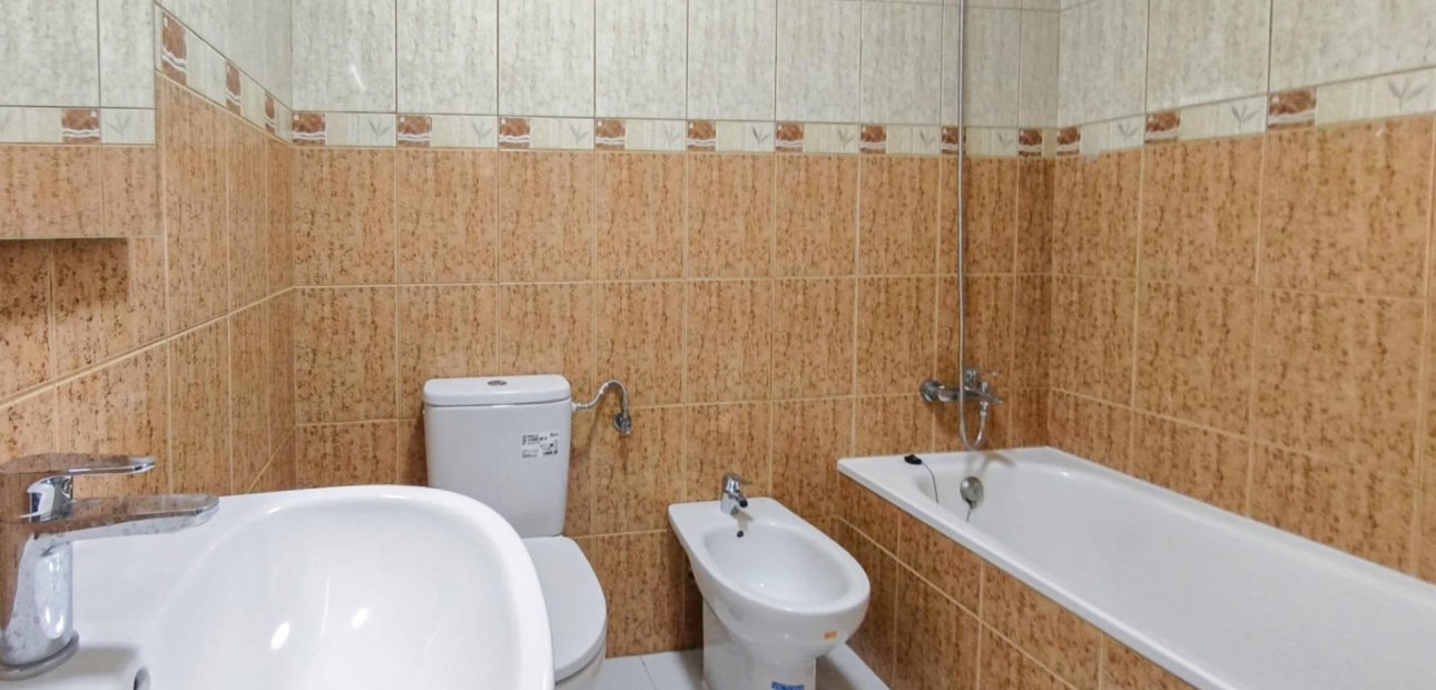 Venta - Bungalow -
Torrevieja - Los balcones