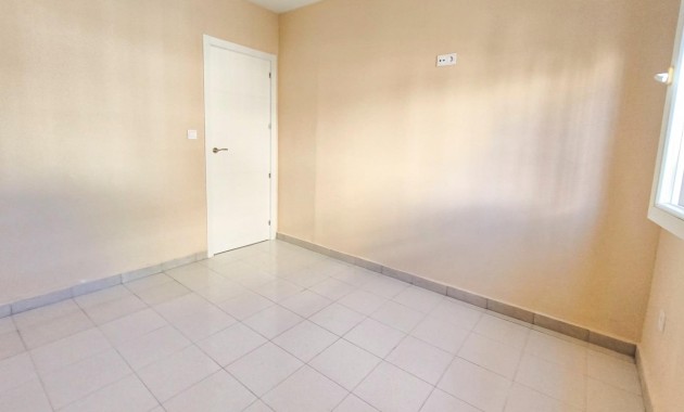 Venta - Bungalow -
Torrevieja - Los balcones