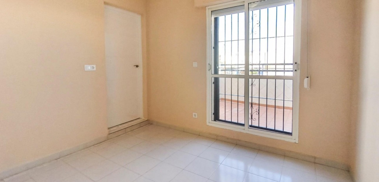 Venta - Bungalow -
Torrevieja - Los balcones