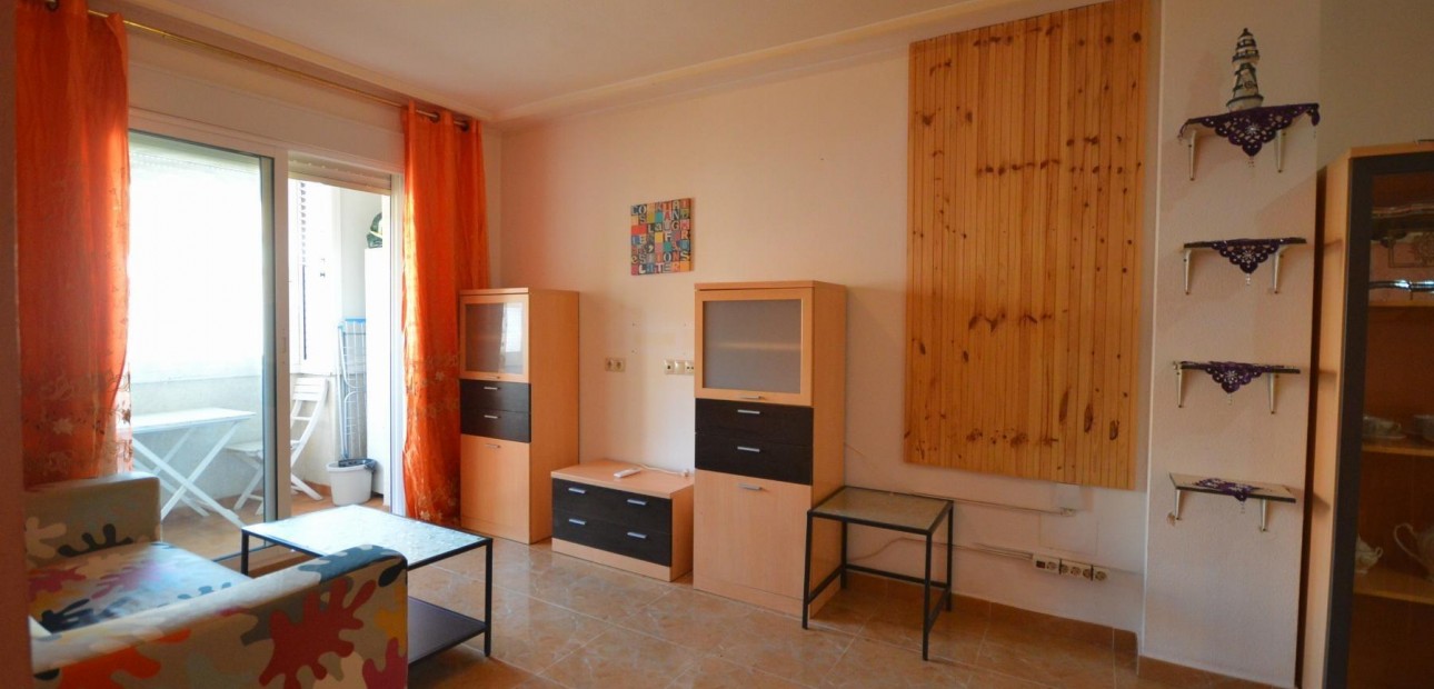 Venta - Apartamento / piso -
Torrevieja - Centro