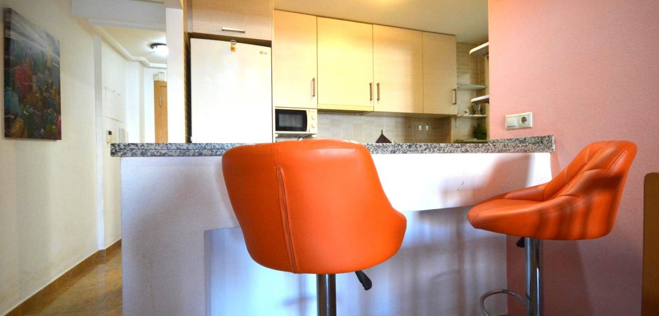 Venta - Apartamento / piso -
Torrevieja - Centro