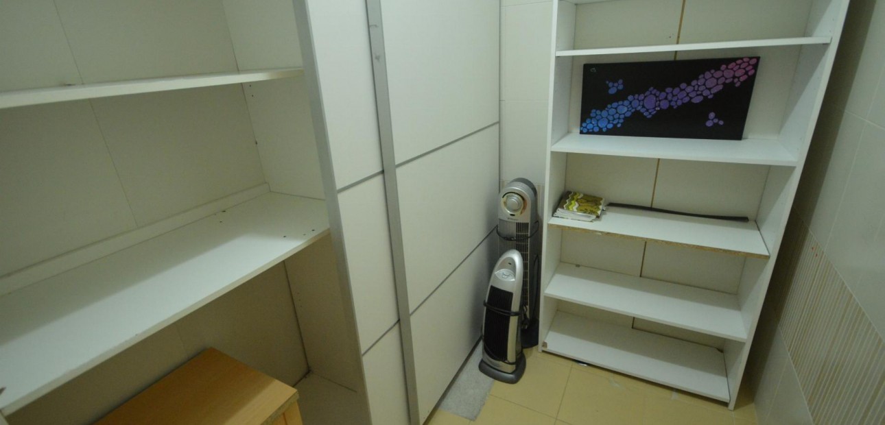 Venta - Apartamento / piso -
Torrevieja - Centro