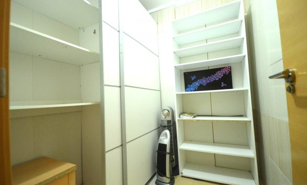 Venta - Apartamento / piso -
Torrevieja - Centro